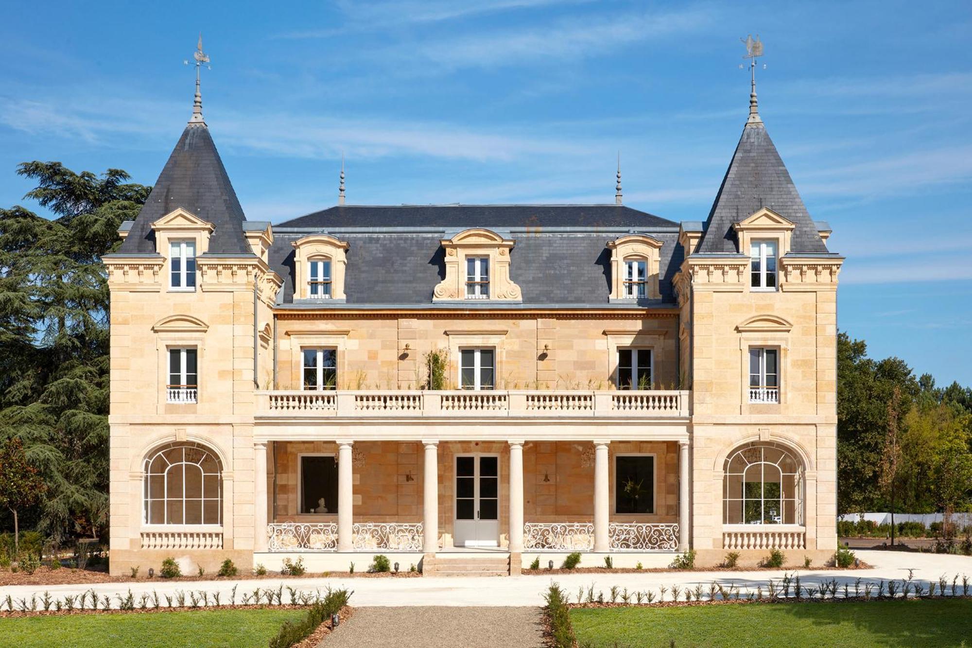 Chateau Leognan, Domaine Viticole - Proche Bordeaux Exteriör bild