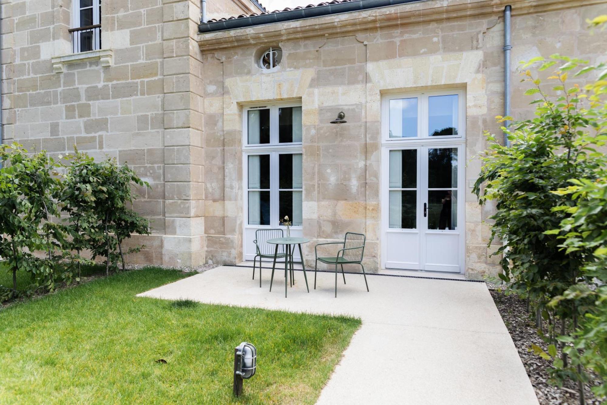 Chateau Leognan, Domaine Viticole - Proche Bordeaux Exteriör bild